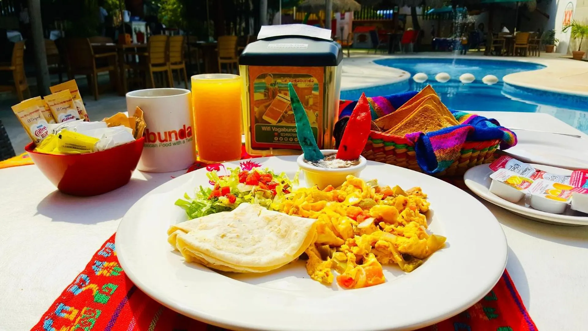 5Th Avenue 3 People Balcony Apartment Playa del Carmen Couette-café